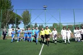 米乐M6易游体育-瑞士队友谊赛连胜在望，连战连捷(丹麦对瑞士友谊赛的看法)