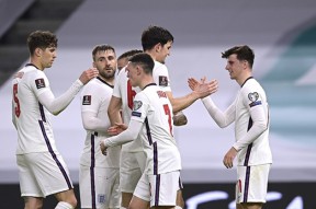 米乐M6易游-波兰队逆袭捧杀阿尔巴尼亚，士气高昂战术奏效(阿尔巴尼亚塞尔维亚欧洲杯)